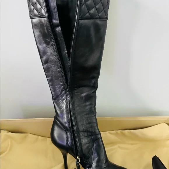 Burberry Quilted Black Leather Heeled Boots - sexy and smart designer boots - Picture 3 of 6